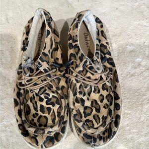 Outwoods Tan and Black Leopard Print Shoes